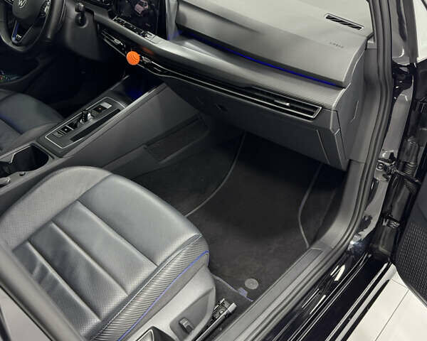 Черный Фольксваген Гольф Р, объемом двигателя 1.98 л и пробегом 21 тыс. км за 46500 $, фото 20 на Automoto.ua