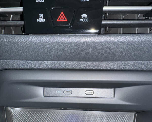 Черный Фольксваген Гольф Р, объемом двигателя 1.98 л и пробегом 21 тыс. км за 46500 $, фото 40 на Automoto.ua