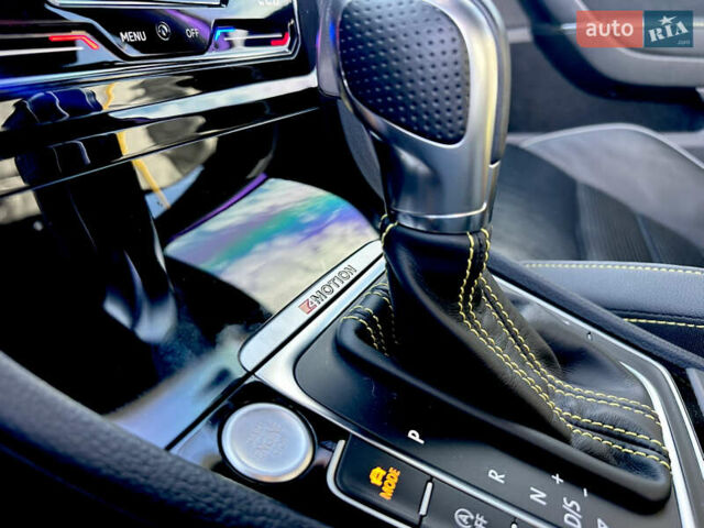 Фіолетовий Фольксваген Гольф Р, об'ємом двигуна 2 л та пробігом 77 тис. км за 29500 $, фото 23 на Automoto.ua