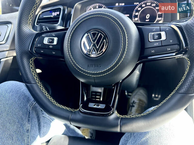 Фіолетовий Фольксваген Гольф Р, об'ємом двигуна 2 л та пробігом 77 тис. км за 29500 $, фото 26 на Automoto.ua