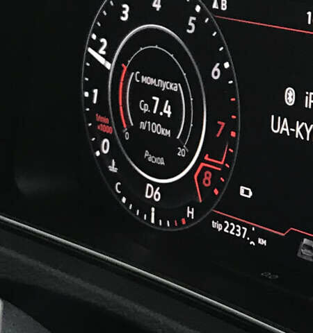 Красный Фольксваген Гольф Р, объемом двигателя 2 л и пробегом 77 тыс. км за 29199 $, фото 10 на Automoto.ua