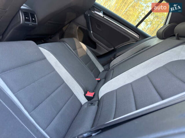 Фольксваген Гольф Р, объемом двигателя 0 л и пробегом 130 тыс. км за 16750 $, фото 15 на Automoto.ua