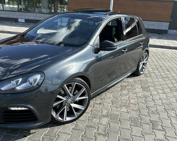 Серый Фольксваген Гольф Р, объемом двигателя 2 л и пробегом 159 тыс. км за 13500 $, фото 2 на Automoto.ua