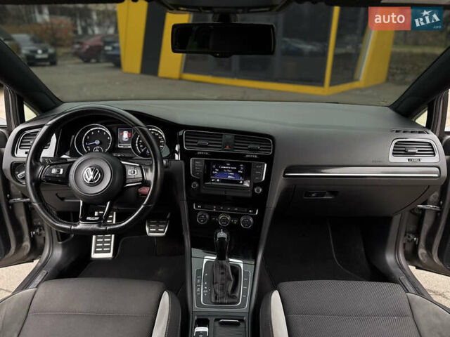 Серый Фольксваген Гольф Р, объемом двигателя 2 л и пробегом 193 тыс. км за 16000 $, фото 23 на Automoto.ua