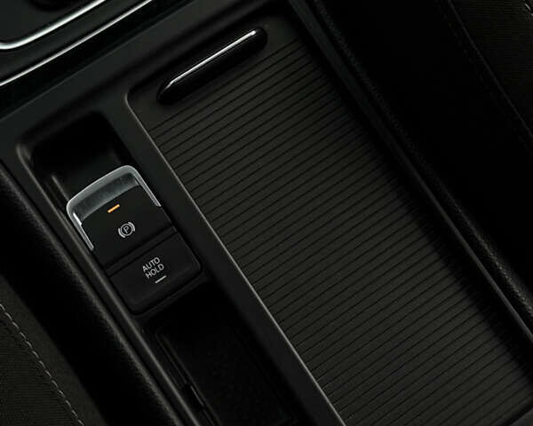 Серый Фольксваген Гольф Р, объемом двигателя 2 л и пробегом 193 тыс. км за 16000 $, фото 36 на Automoto.ua