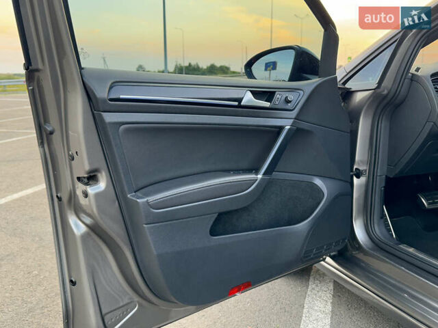 Сірий Фольксваген Гольф Р, об'ємом двигуна 1.98 л та пробігом 142 тис. км за 19900 $, фото 18 на Automoto.ua