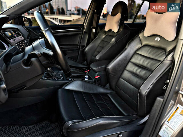 Серый Фольксваген Гольф Р, объемом двигателя 2 л и пробегом 155 тыс. км за 22900 $, фото 21 на Automoto.ua