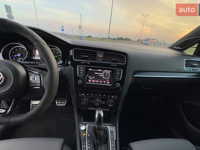 Сірий Фольксваген Гольф Р, об'ємом двигуна 2 л та пробігом 141 тис. км за 21900 $, фото 37 на Automoto.ua