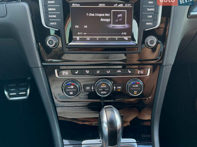 Сірий Фольксваген Гольф Р, об'ємом двигуна 1.98 л та пробігом 142 тис. км за 19900 $, фото 9 на Automoto.ua