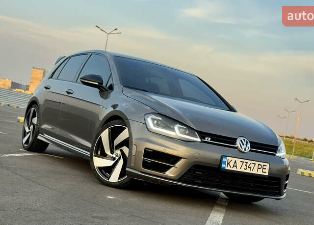 Сірий Фольксваген Гольф Р, об'ємом двигуна 2 л та пробігом 141 тис. км за 21900 $, фото 5 на Automoto.ua
