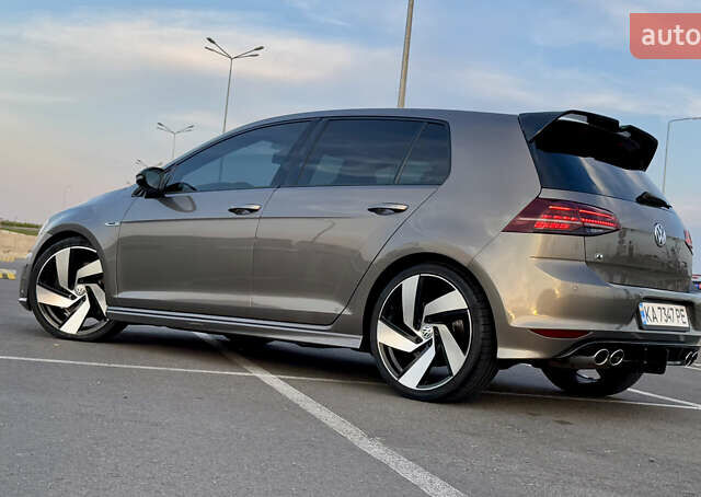 Сірий Фольксваген Гольф Р, об'ємом двигуна 2 л та пробігом 141 тис. км за 21900 $, фото 23 на Automoto.ua