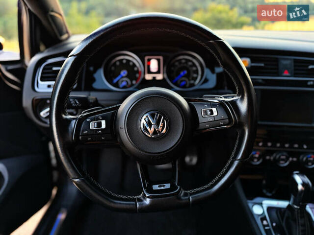 Серый Фольксваген Гольф Р, объемом двигателя 2 л и пробегом 155 тыс. км за 22900 $, фото 15 на Automoto.ua