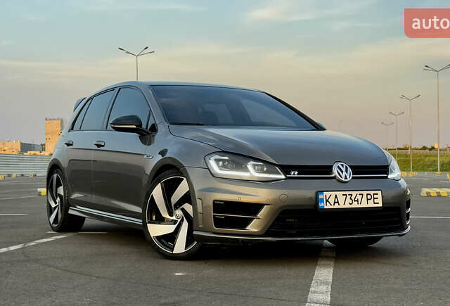 Сірий Фольксваген Гольф Р, об'ємом двигуна 2 л та пробігом 141 тис. км за 21900 $, фото 4 на Automoto.ua