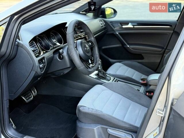 Серый Фольксваген Гольф Р, объемом двигателя 1.98 л и пробегом 142 тыс. км за 18500 $, фото 15 на Automoto.ua