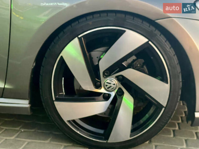 Сірий Фольксваген Гольф Р, об'ємом двигуна 2 л та пробігом 141 тис. км за 21900 $, фото 61 на Automoto.ua