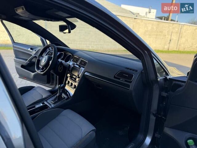 Сірий Фольксваген Гольф Р, об'ємом двигуна 1.98 л та пробігом 142 тис. км за 19500 $, фото 17 на Automoto.ua