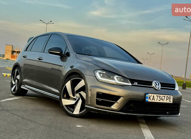 Сірий Фольксваген Гольф Р, об'ємом двигуна 2 л та пробігом 141 тис. км за 21900 $, фото 6 на Automoto.ua