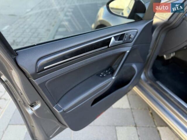 Сірий Фольксваген Гольф Р, об'ємом двигуна 1.98 л та пробігом 142 тис. км за 19500 $, фото 11 на Automoto.ua