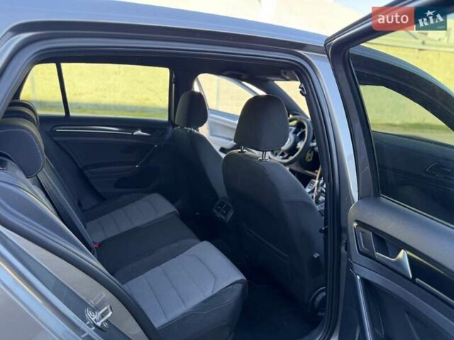 Сірий Фольксваген Гольф Р, об'ємом двигуна 1.98 л та пробігом 142 тис. км за 19500 $, фото 21 на Automoto.ua