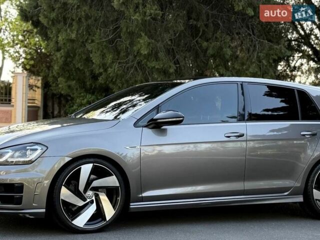 Серый Фольксваген Гольф Р, объемом двигателя 1.98 л и пробегом 142 тыс. км за 18500 $, фото 9 на Automoto.ua