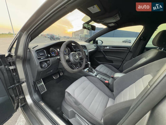 Серый Фольксваген Гольф Р, объемом двигателя 1.98 л и пробегом 142 тыс. км за 19999 $, фото 35 на Automoto.ua