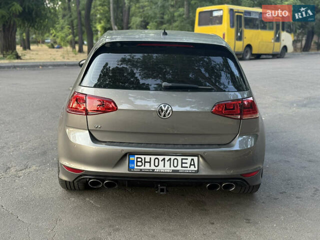Серый Фольксваген Гольф Р, объемом двигателя 1.98 л и пробегом 118 тыс. км за 19900 $, фото 4 на Automoto.ua