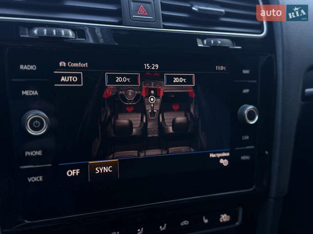 Серый Фольксваген Гольф Р, объемом двигателя 1.97 л и пробегом 143 тыс. км за 23999 $, фото 69 на Automoto.ua