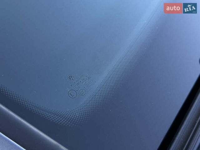 Серый Фольксваген Гольф Р, объемом двигателя 1.97 л и пробегом 143 тыс. км за 23999 $, фото 18 на Automoto.ua