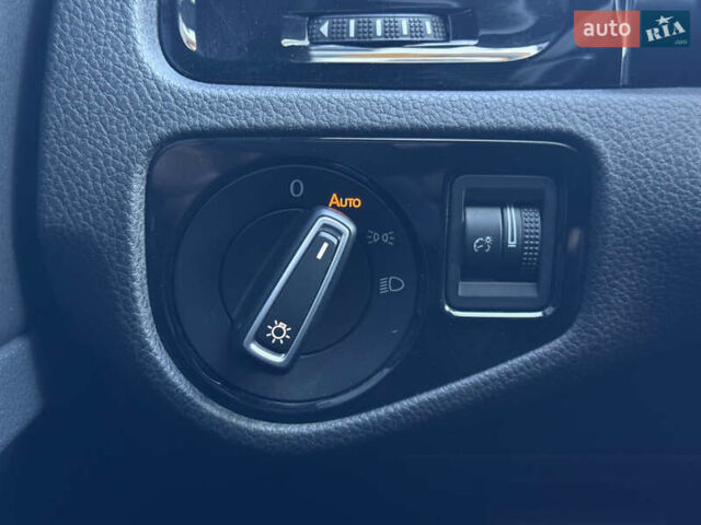 Серый Фольксваген Гольф Р, объемом двигателя 1.97 л и пробегом 143 тыс. км за 23999 $, фото 83 на Automoto.ua