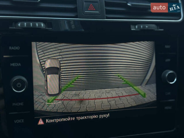 Серый Фольксваген Гольф Р, объемом двигателя 1.97 л и пробегом 143 тыс. км за 23999 $, фото 87 на Automoto.ua