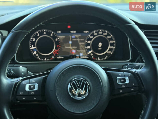 Серый Фольксваген Гольф Р, объемом двигателя 1.97 л и пробегом 143 тыс. км за 23999 $, фото 82 на Automoto.ua
