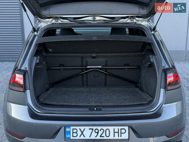 Серый Фольксваген Гольф Р, объемом двигателя 1.97 л и пробегом 143 тыс. км за 23999 $, фото 43 на Automoto.ua