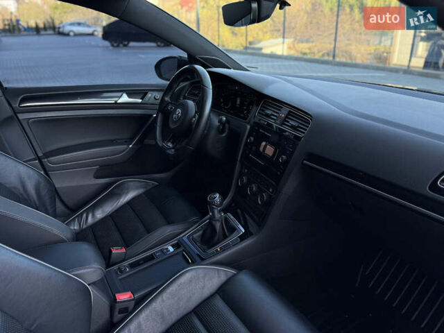 Серый Фольксваген Гольф Р, объемом двигателя 1.97 л и пробегом 143 тыс. км за 23999 $, фото 105 на Automoto.ua