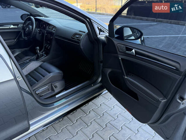 Серый Фольксваген Гольф Р, объемом двигателя 1.97 л и пробегом 143 тыс. км за 23999 $, фото 109 на Automoto.ua