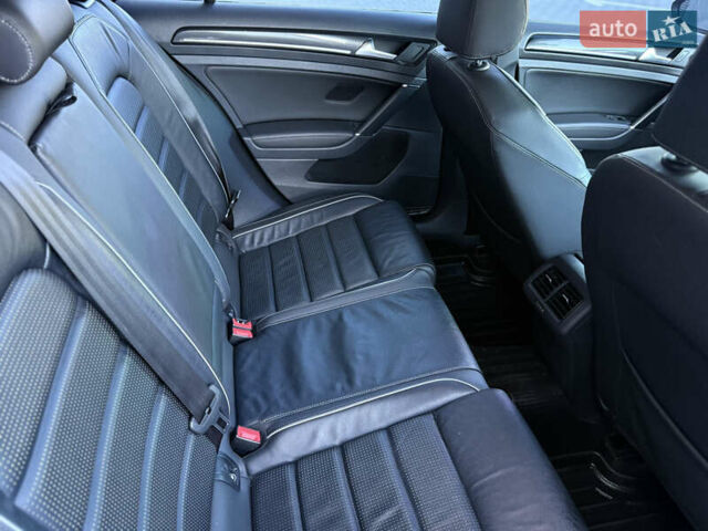 Серый Фольксваген Гольф Р, объемом двигателя 1.97 л и пробегом 143 тыс. км за 23999 $, фото 102 на Automoto.ua