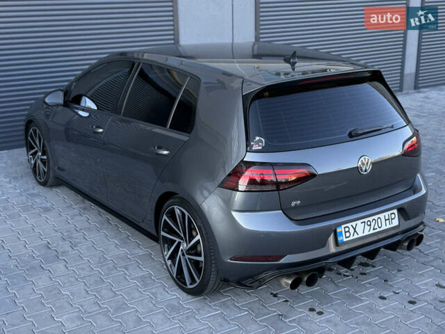 Серый Фольксваген Гольф Р, объемом двигателя 1.97 л и пробегом 143 тыс. км за 23999 $, фото 34 на Automoto.ua