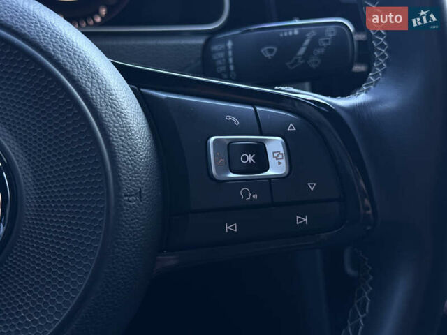 Серый Фольксваген Гольф Р, объемом двигателя 1.97 л и пробегом 143 тыс. км за 23999 $, фото 79 на Automoto.ua