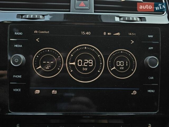 Сірий Фольксваген Гольф Р, об'ємом двигуна 1.97 л та пробігом 95 тис. км за 26000 $, фото 13 на Automoto.ua