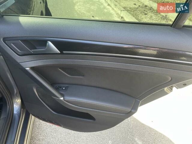 Серый Фольксваген Гольф Р, объемом двигателя 1.98 л и пробегом 50 тыс. км за 26500 $, фото 13 на Automoto.ua