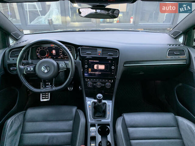 Сірий Фольксваген Гольф Р, об'ємом двигуна 2 л та пробігом 134 тис. км за 25500 $, фото 28 на Automoto.ua