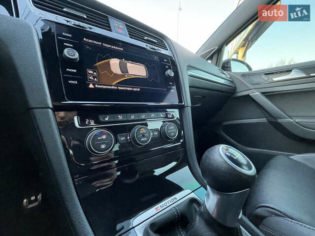 Сірий Фольксваген Гольф Р, об'ємом двигуна 2 л та пробігом 134 тис. км за 25500 $, фото 27 на Automoto.ua