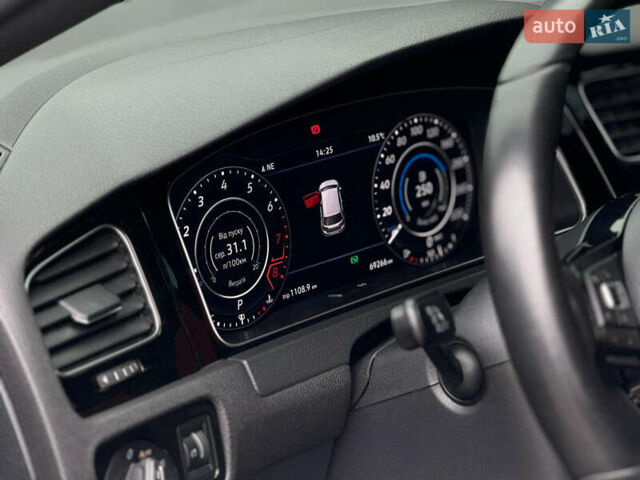 Синий Фольксваген Гольф Р, объемом двигателя 2 л и пробегом 123 тыс. км за 21700 $, фото 73 на Automoto.ua