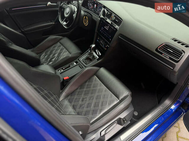 Синий Фольксваген Гольф Р, объемом двигателя 2 л и пробегом 123 тыс. км за 18500 $, фото 66 на Automoto.ua