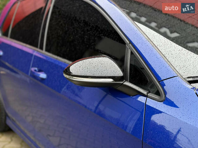 Синий Фольксваген Гольф Р, объемом двигателя 2 л и пробегом 123 тыс. км за 21700 $, фото 16 на Automoto.ua