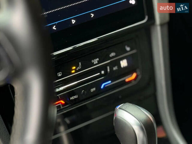 Синий Фольксваген Гольф Р, объемом двигателя 2 л и пробегом 123 тыс. км за 18500 $, фото 84 на Automoto.ua