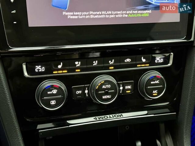 Синий Фольксваген Гольф Р, объемом двигателя 2 л и пробегом 143 тыс. км за 19500 $, фото 18 на Automoto.ua