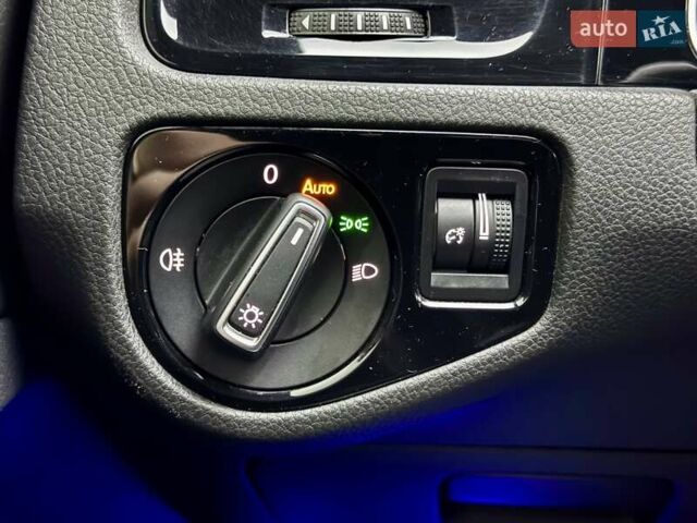 Синий Фольксваген Гольф Р, объемом двигателя 2 л и пробегом 143 тыс. км за 19500 $, фото 21 на Automoto.ua