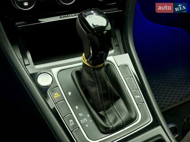 Синий Фольксваген Гольф Р, объемом двигателя 2 л и пробегом 143 тыс. км за 19500 $, фото 19 на Automoto.ua