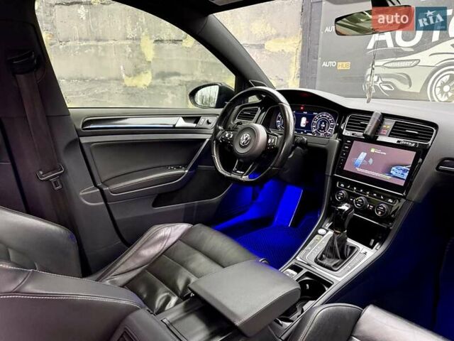 Синий Фольксваген Гольф Р, объемом двигателя 2 л и пробегом 143 тыс. км за 19500 $, фото 11 на Automoto.ua