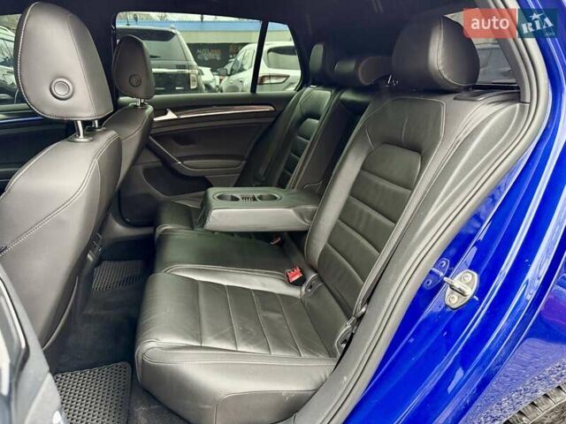 Синий Фольксваген Гольф Р, объемом двигателя 2 л и пробегом 143 тыс. км за 19500 $, фото 9 на Automoto.ua